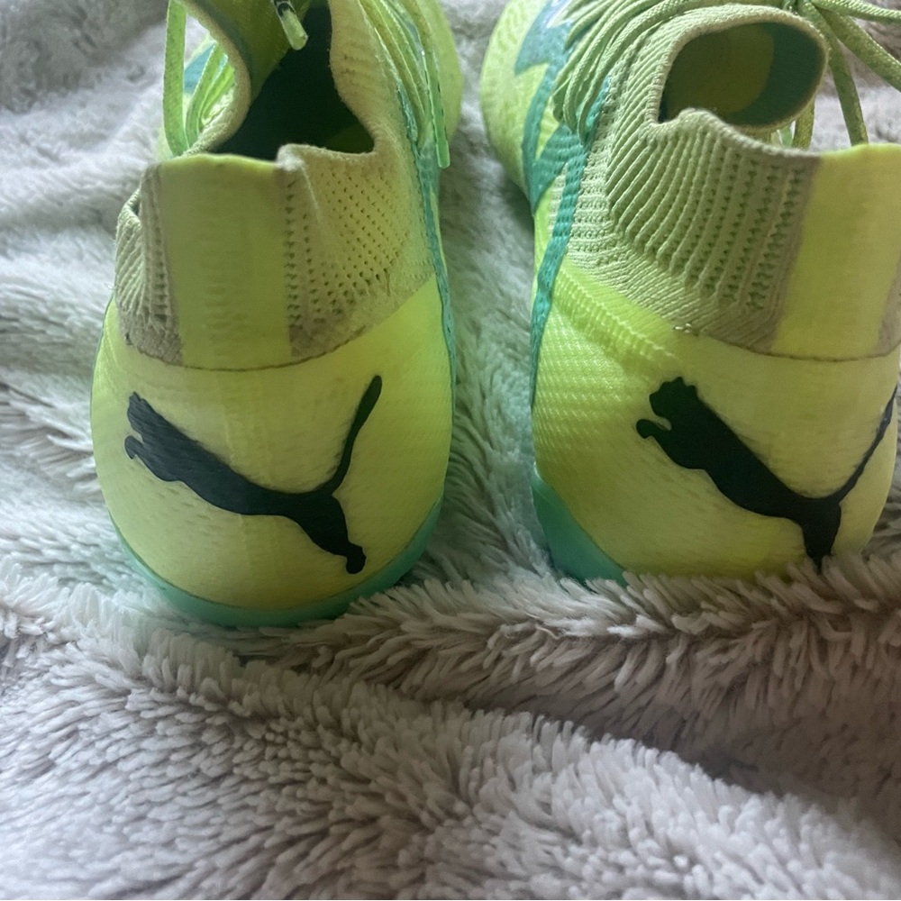 Puma High-Top soccer cleats